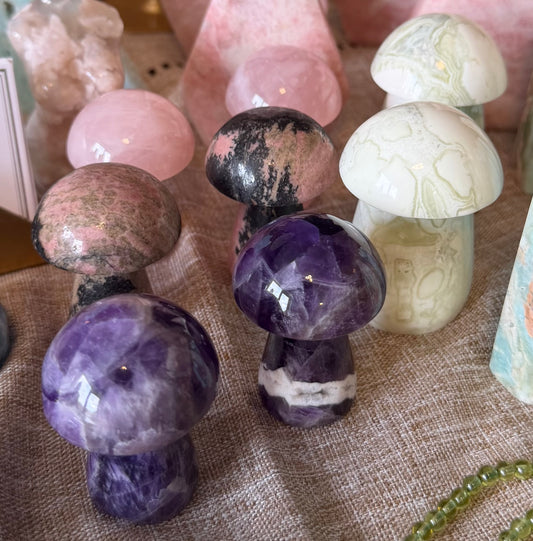 Crystal Mushroom Carving | Medium to Large