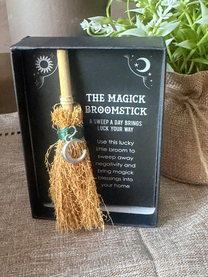 The Magick Broomstick – Witch's Altar Broom