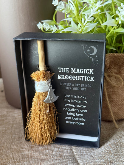 The Magick Broomstick – Witch's Altar Broom