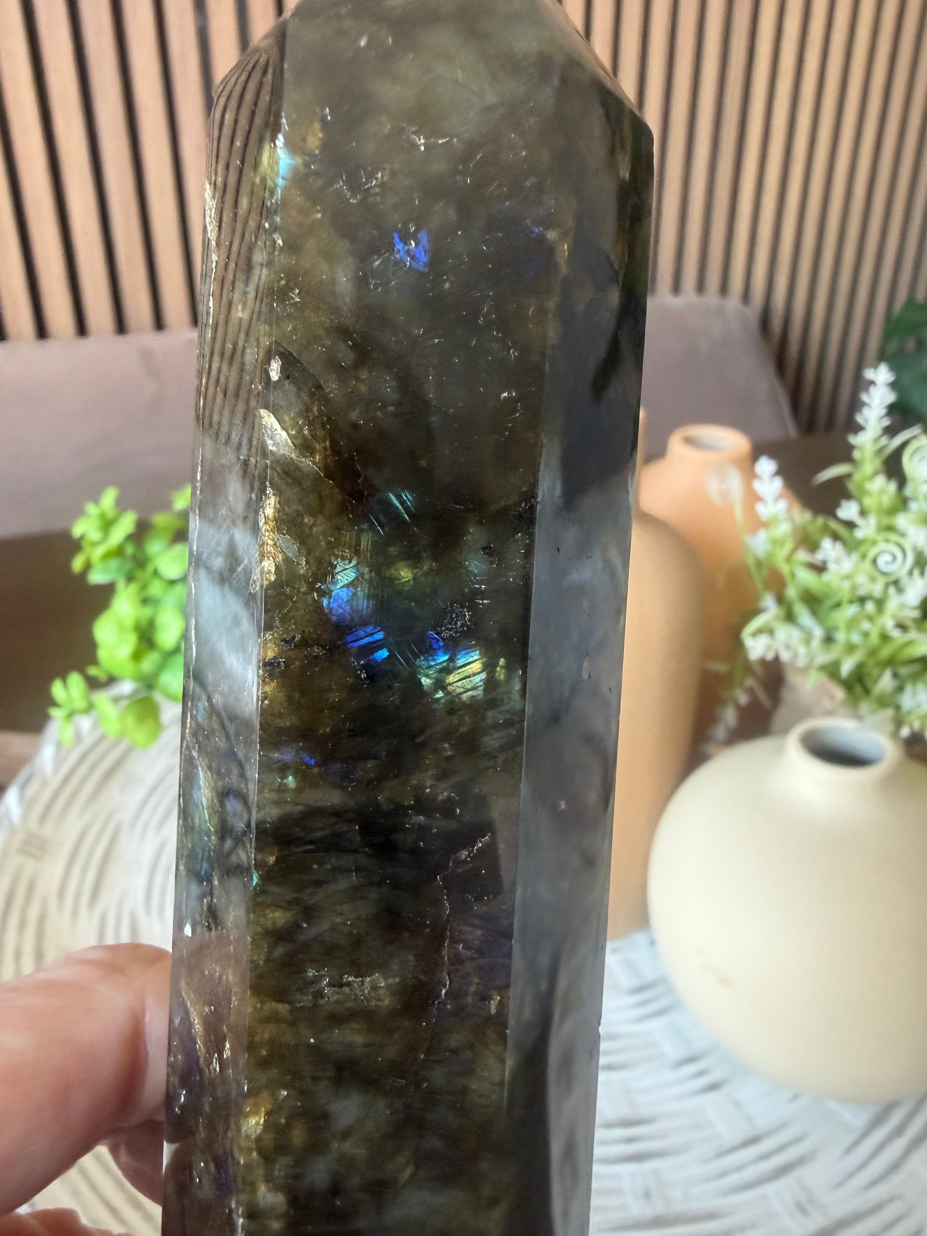 Labradorite Tower with All-Round Flash