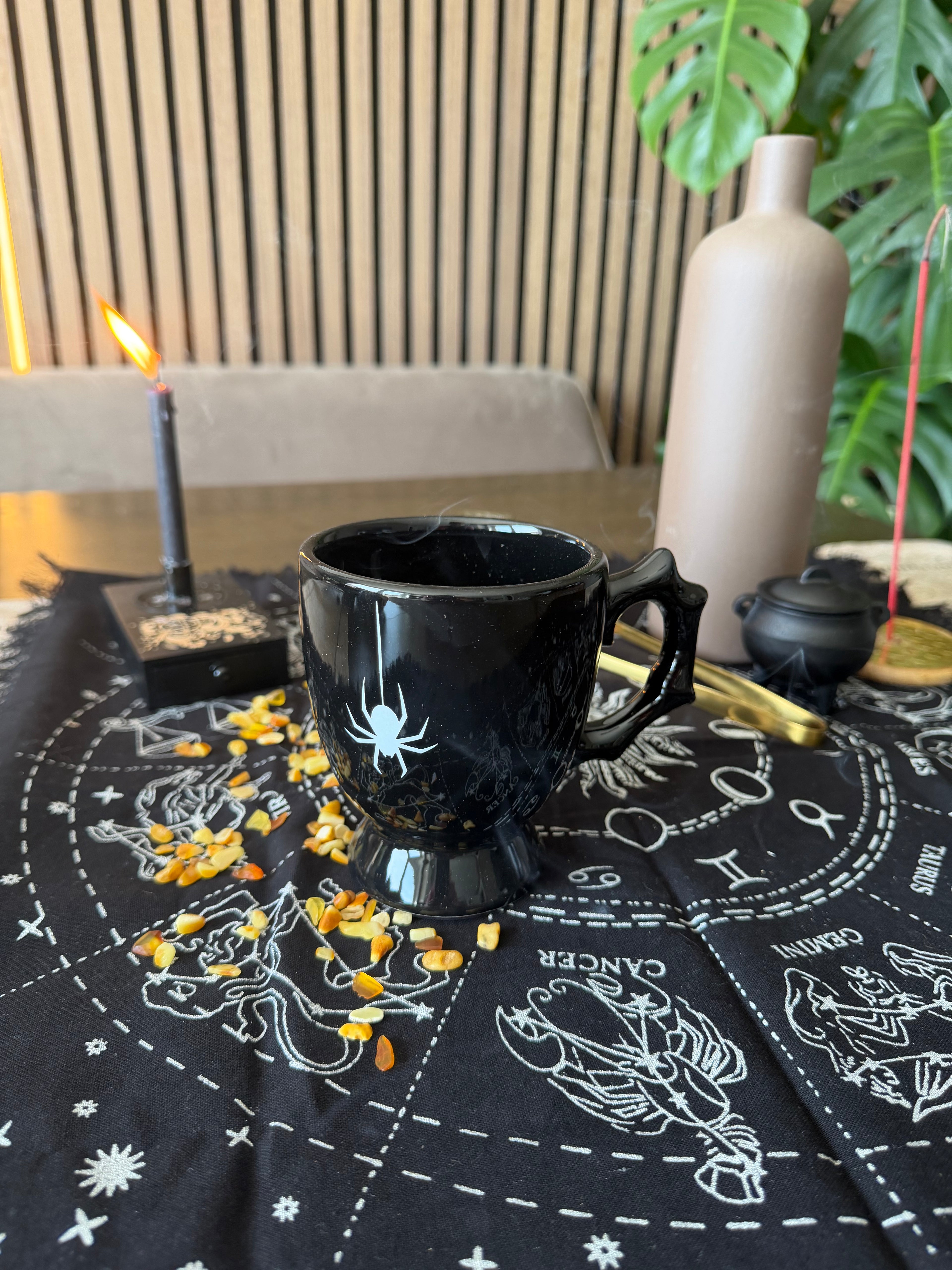 Black Spider Teacup